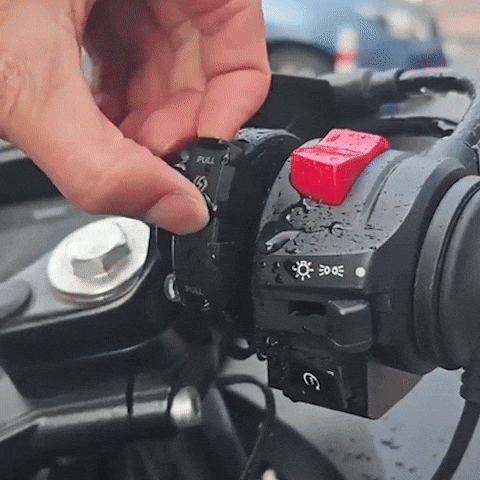 Chargeur USB Moto Étanche – Charge Rapide 30W - MotoComplice